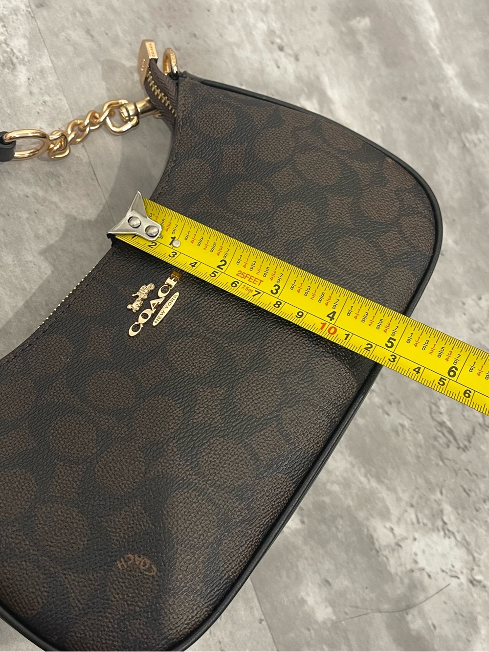 Coach Signature Canvas Black Gold Shoulder Crossbody Bag BNWT - Picture 6 of 6